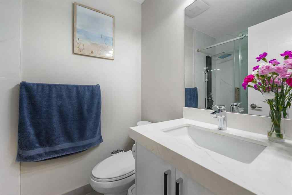 MLS® A2257165 - 7239 Hunterdale Road NW in Huntington Hills Calgary, Residential
