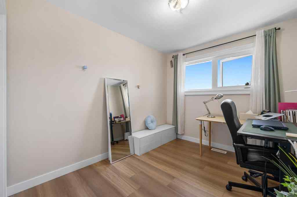 MLS® A2257165 - 7239 Hunterdale Road NW in Huntington Hills Calgary, Residential
