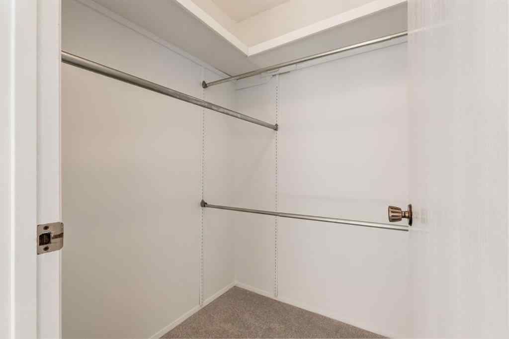 MLS® A2257169 - 5107 32 Avenue SW in Glenbrook Calgary, Residential