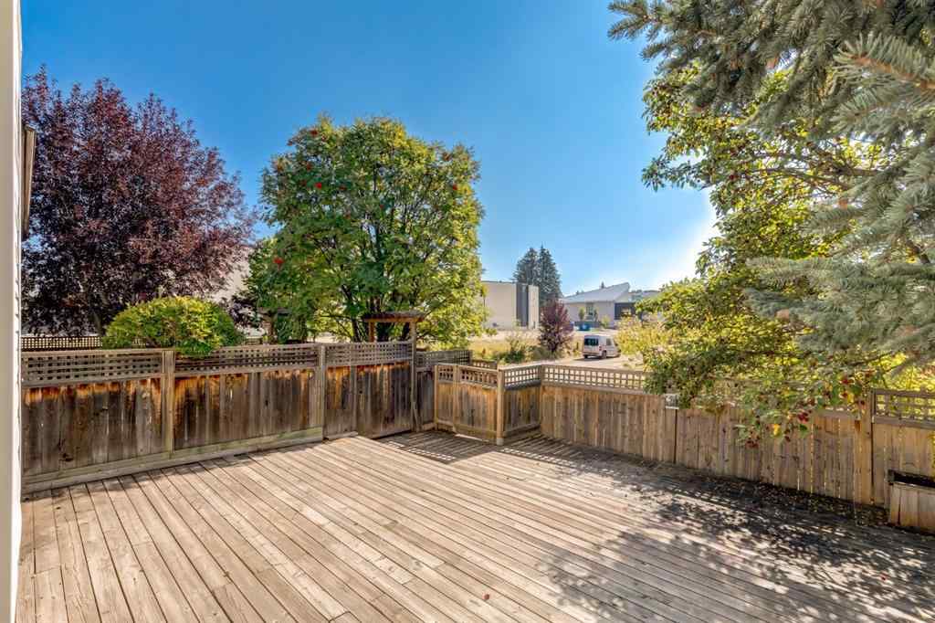 MLS® A2257169 - 5107 32 Avenue SW in Glenbrook Calgary, Residential