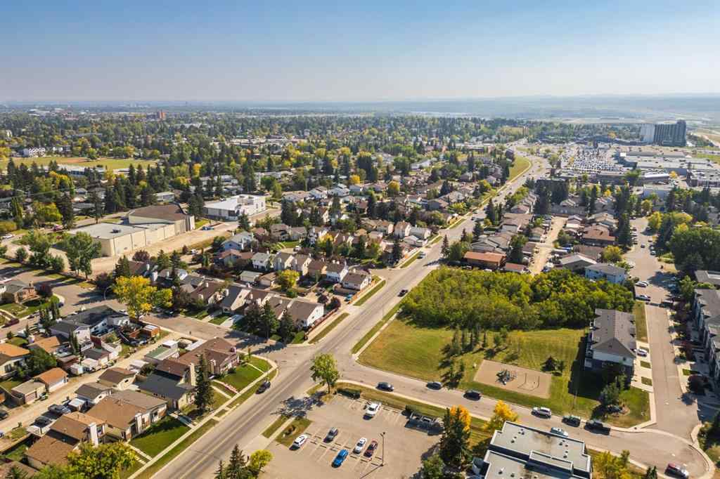 MLS® A2257169 - 5107 32 Avenue SW in Glenbrook Calgary, Residential