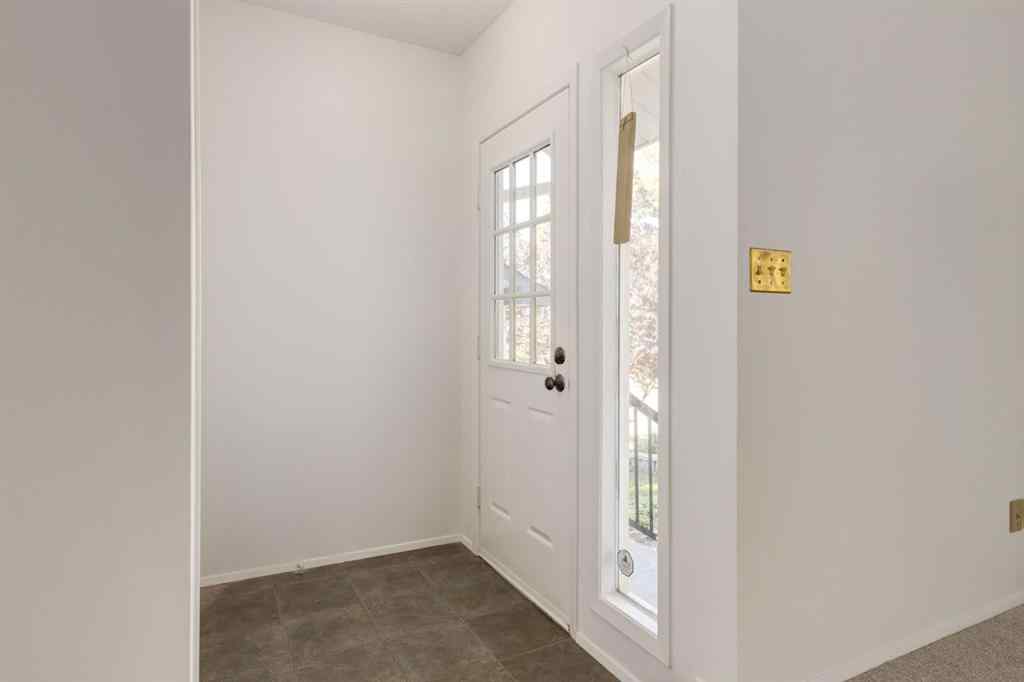 MLS® A2257169 - 5107 32 Avenue SW in Glenbrook Calgary, Residential