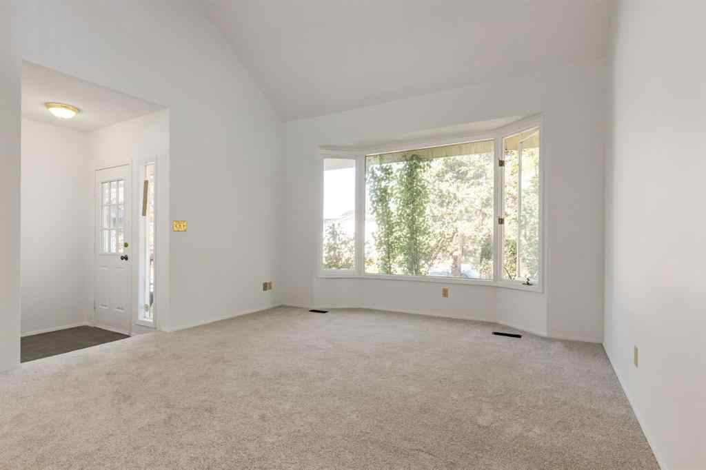 MLS® A2257169 - 5107 32 Avenue SW in Glenbrook Calgary, Residential