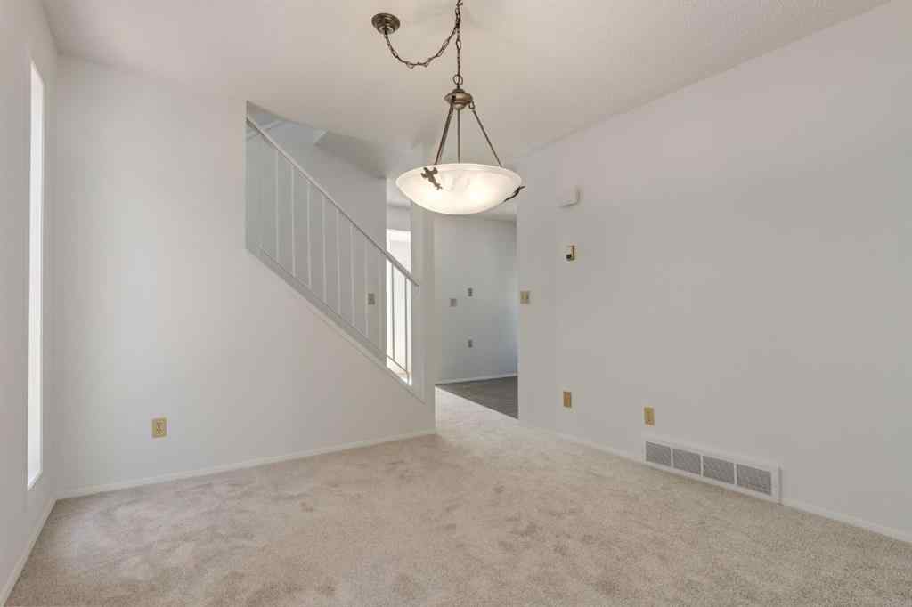 MLS® A2257169 - 5107 32 Avenue SW in Glenbrook Calgary, Residential