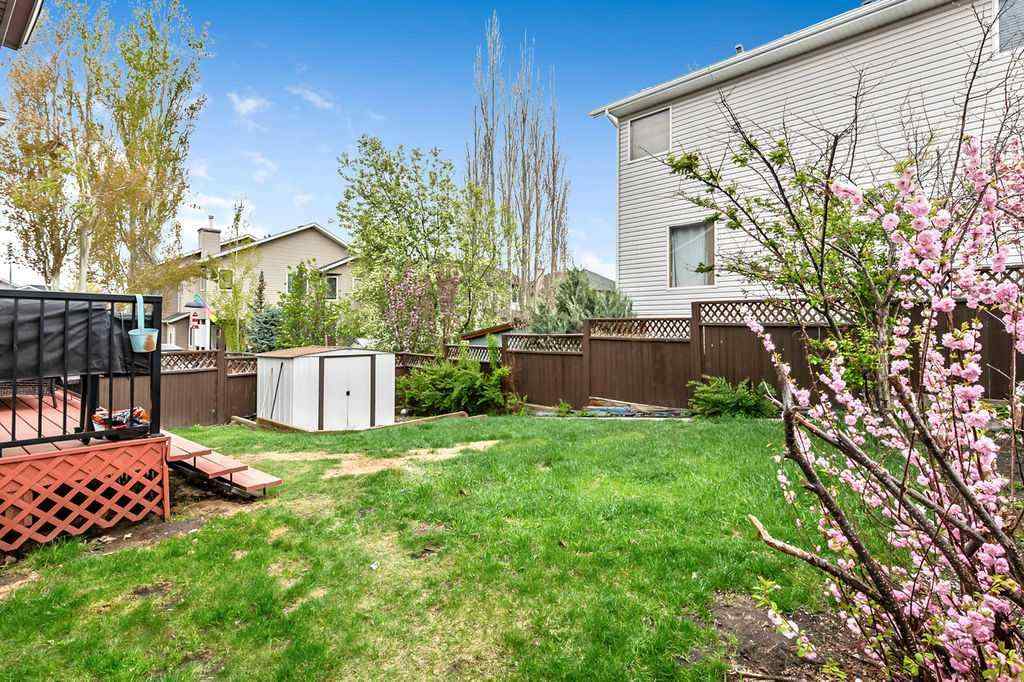 MLS® A2257172 - 83 Crystalridge Close  in Crystalridge Okotoks, Residential