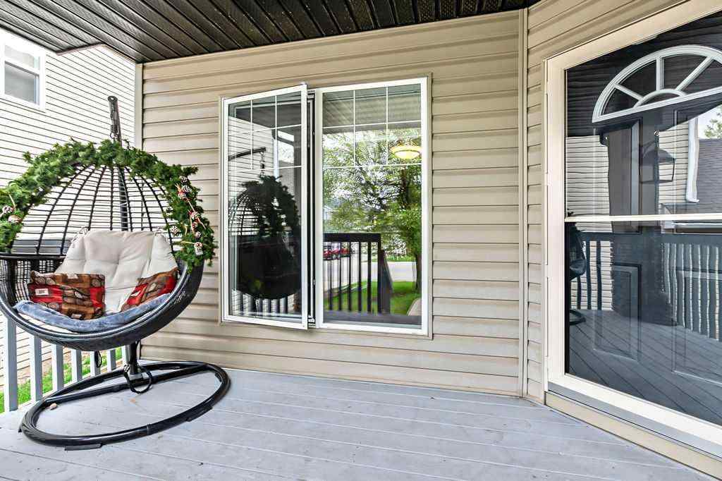 MLS® A2257172 - 83 Crystalridge Close  in Crystalridge Okotoks, Residential