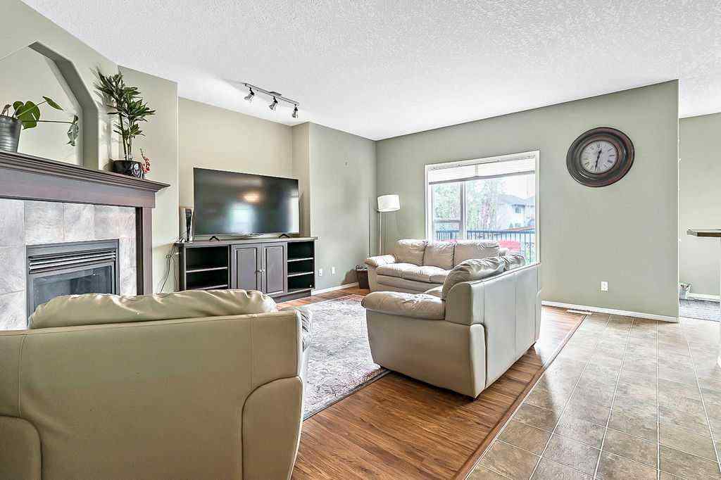 MLS® A2257172 - 83 Crystalridge Close  in Crystalridge Okotoks, Residential