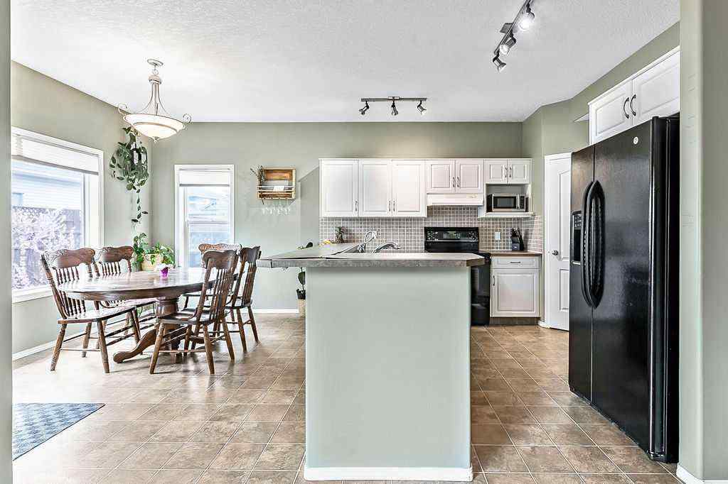 MLS® A2257172 - 83 Crystalridge Close  in Crystalridge Okotoks, Residential