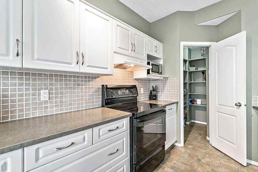 MLS® A2257172 - 83 Crystalridge Close  in Crystalridge Okotoks, Residential