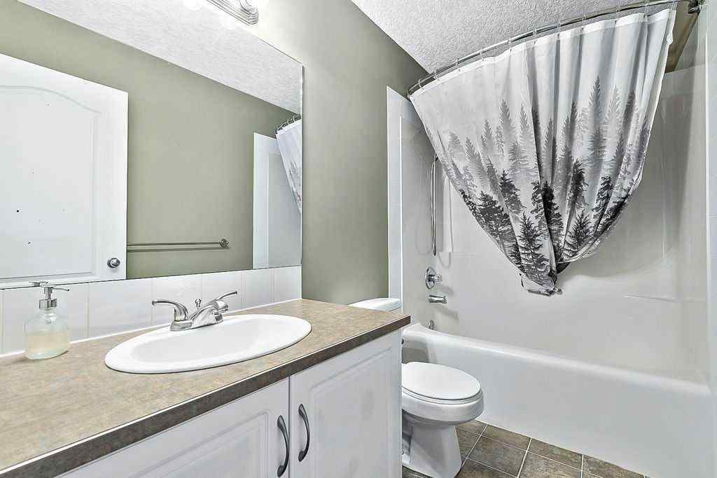 MLS® A2257172 - 83 Crystalridge Close  in Crystalridge Okotoks, Residential