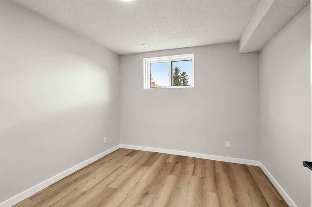 MLS® A2257181 - 13 Appleside Close SE in Applewood Park Calgary, Residential