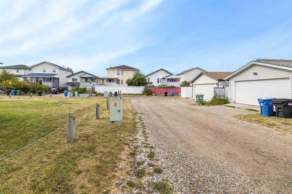 MLS® A2257181 - 13 Appleside Close SE in Applewood Park Calgary, Residential