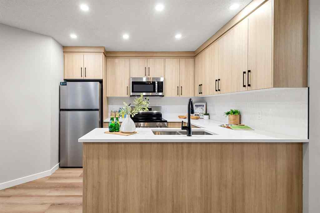 MLS® A2257181 - 13 Appleside Close SE in Applewood Park Calgary, Residential