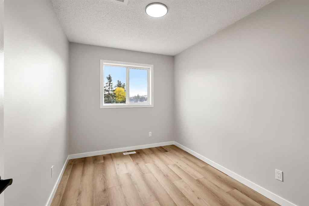 MLS® A2257181 - 13 Appleside Close SE in Applewood Park Calgary, Residential