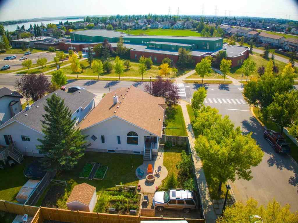 MLS® A2257185 - 161 West Lakeview Drive  in Lakeview Landing Chestermere, Residential