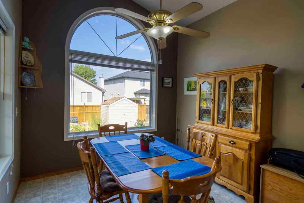 MLS® A2257185 - 161 West Lakeview Drive  in Lakeview Landing Chestermere, Residential
