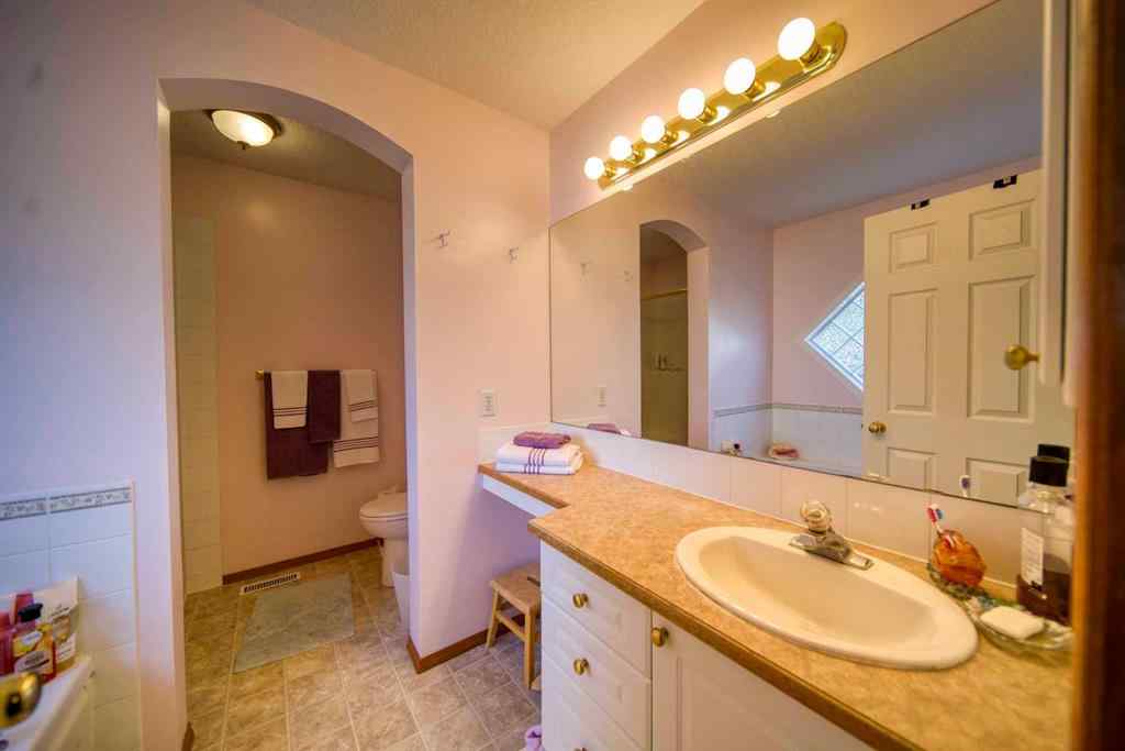 MLS® A2257185 - 161 West Lakeview Drive  in Lakeview Landing Chestermere, Residential