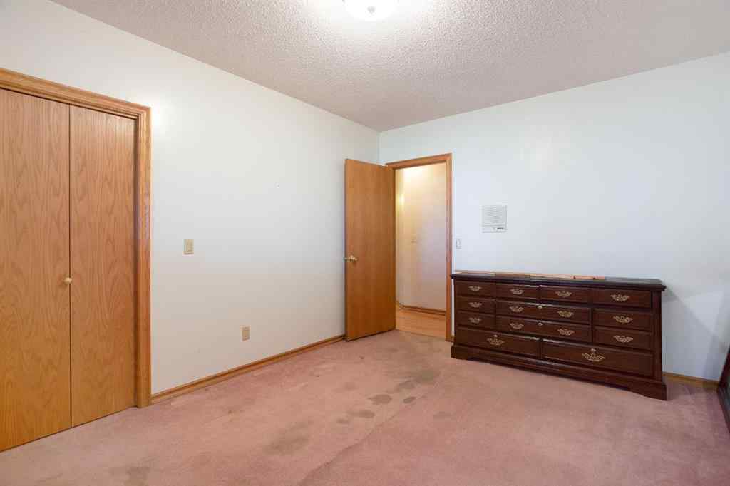 MLS&reg; # A2257189 - 11 Georgian Estates  in Georgian Estates Rural Rocky View County, Residential Open Houses