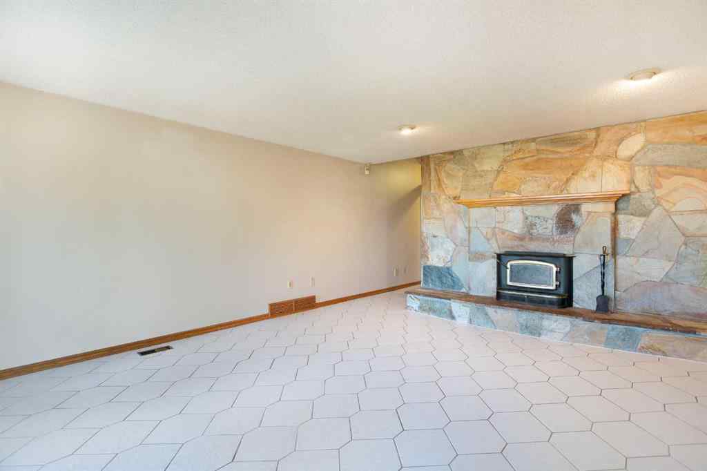 MLS&reg; # A2257189 - 11 Georgian Estates  in Georgian Estates Rural Rocky View County, Residential Open Houses