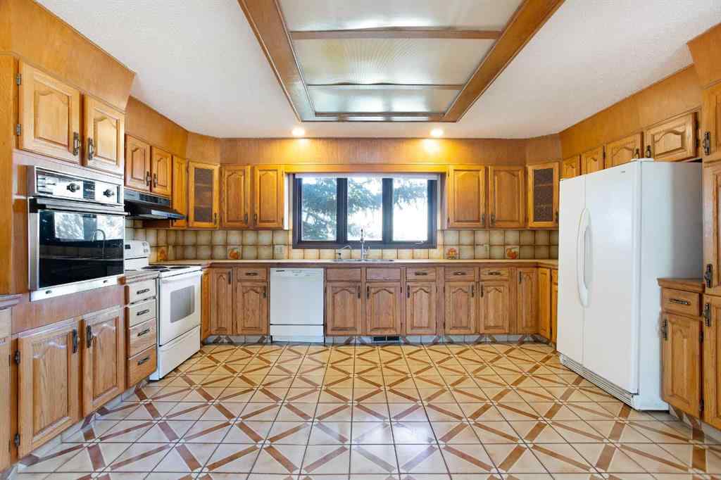 MLS&reg; # A2257189 - 11 Georgian Estates  in Georgian Estates Rural Rocky View County, Residential Open Houses