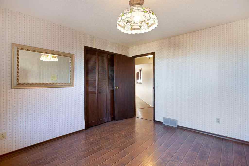 MLS&reg; # A2257189 - 11 Georgian Estates  in Georgian Estates Rural Rocky View County, Residential Open Houses