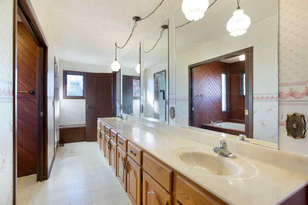 MLS&reg; # A2257189 - 11 Georgian Estates  in Georgian Estates Rural Rocky View County, Residential Open Houses