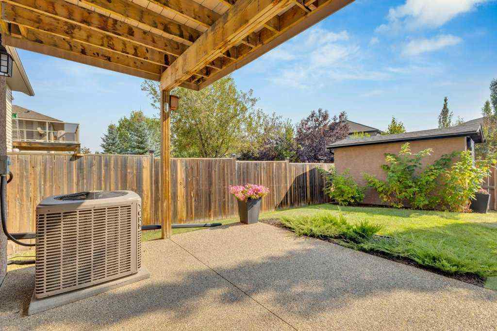 MLS® A2257190 - 5 Ebony Street  in Elizabeth Park Lacombe, Residential