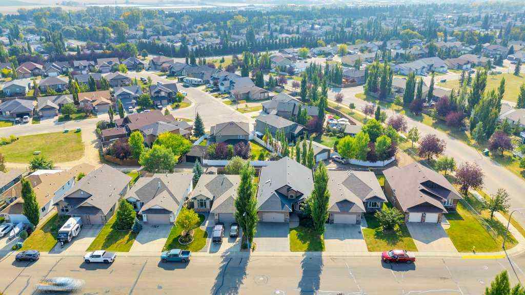 MLS® A2257190 - 5 Ebony Street  in Elizabeth Park Lacombe, Residential