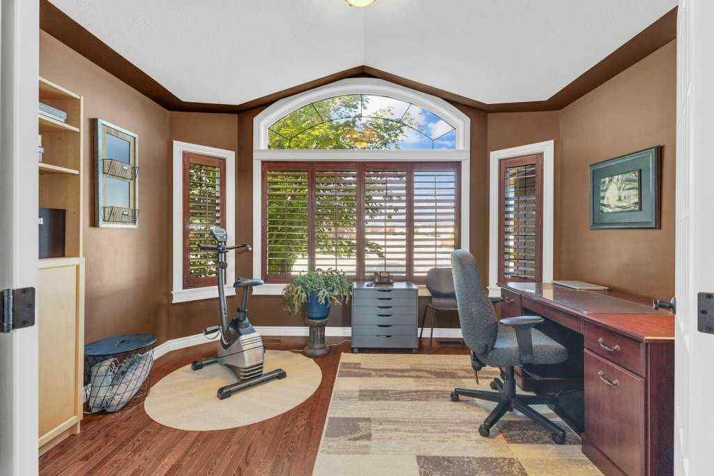 MLS® A2257190 - 5 Ebony Street  in Elizabeth Park Lacombe, Residential