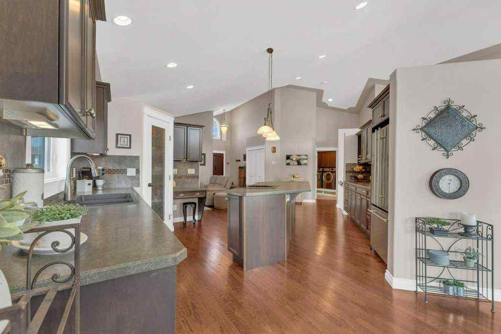 MLS® A2257190 - 5 Ebony Street  in Elizabeth Park Lacombe, Residential