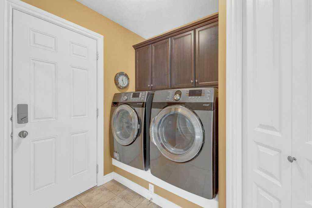 MLS® A2257190 - 5 Ebony Street  in Elizabeth Park Lacombe, Residential