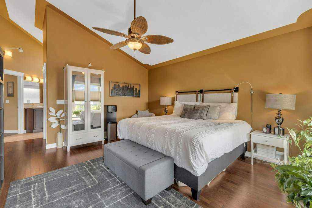 MLS® A2257190 - 5 Ebony Street  in Elizabeth Park Lacombe, Residential