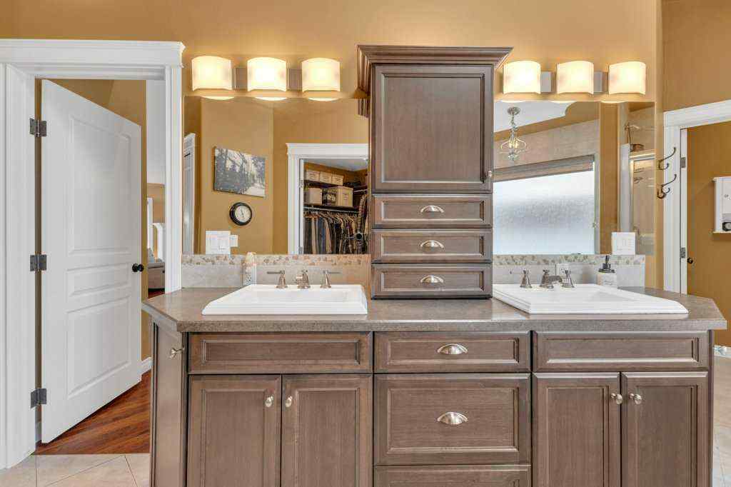 MLS® A2257190 - 5 Ebony Street  in Elizabeth Park Lacombe, Residential