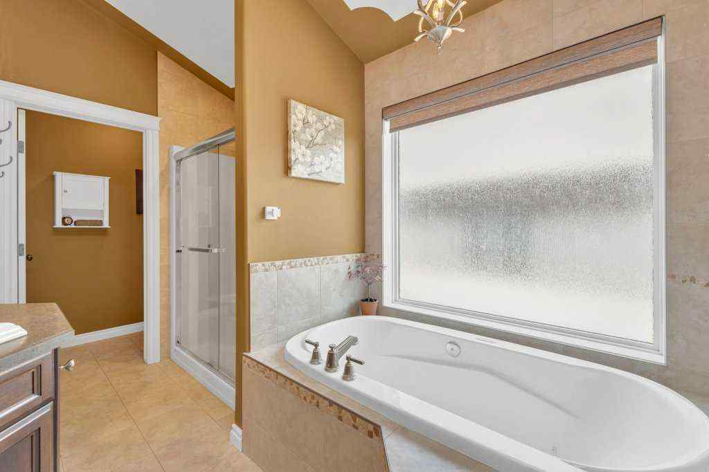 MLS® A2257190 - 5 Ebony Street  in Elizabeth Park Lacombe, Residential