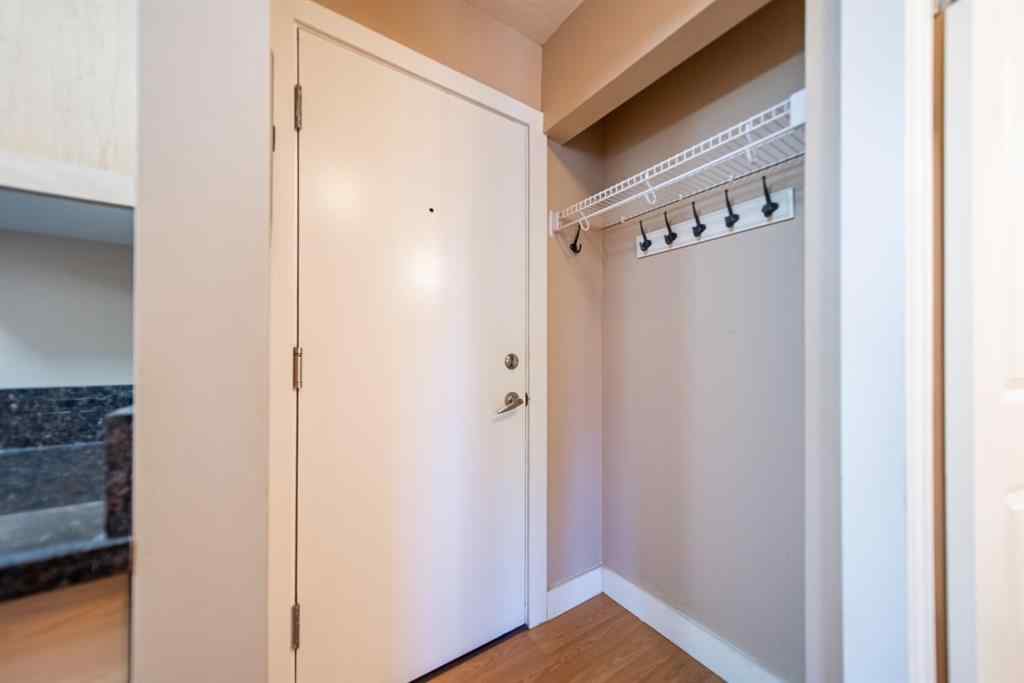 MLS® A2257192 - Unit #104 927 2 Avenue NW in Sunnyside Calgary, Residential