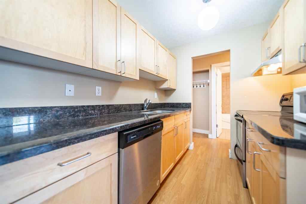MLS® A2257192 - Unit #104 927 2 Avenue NW in Sunnyside Calgary, Residential