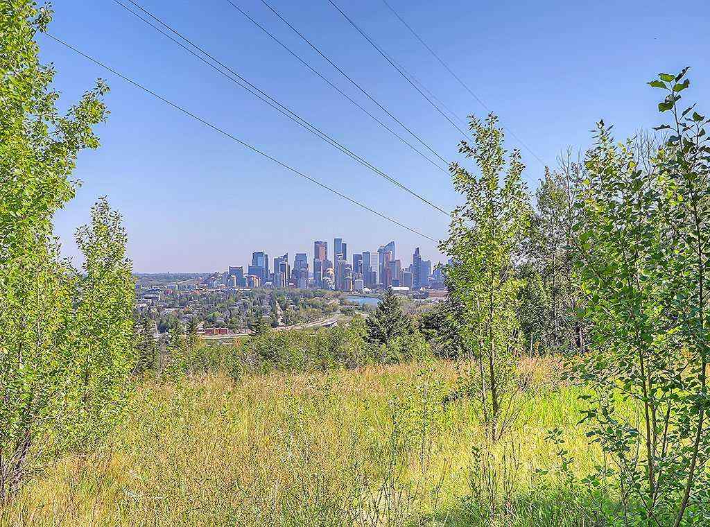 MLS® A2257193 - Unit #302 332 Cedar Crescent SW in Spruce Cliff Calgary, Residential