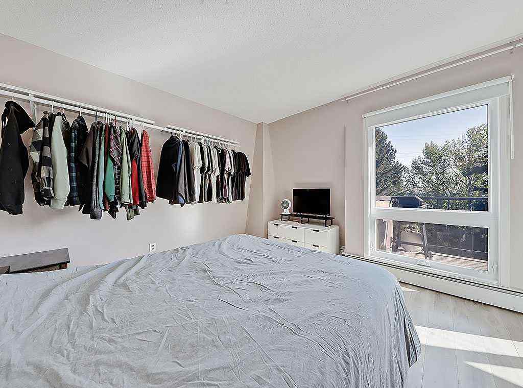 MLS® A2257193 - Unit #302 332 Cedar Crescent SW in Spruce Cliff Calgary, Residential