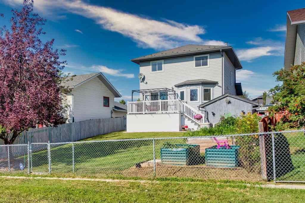 MLS® A2257194 - 126 Elizabeth Way SE in Edgewater Airdrie, Residential