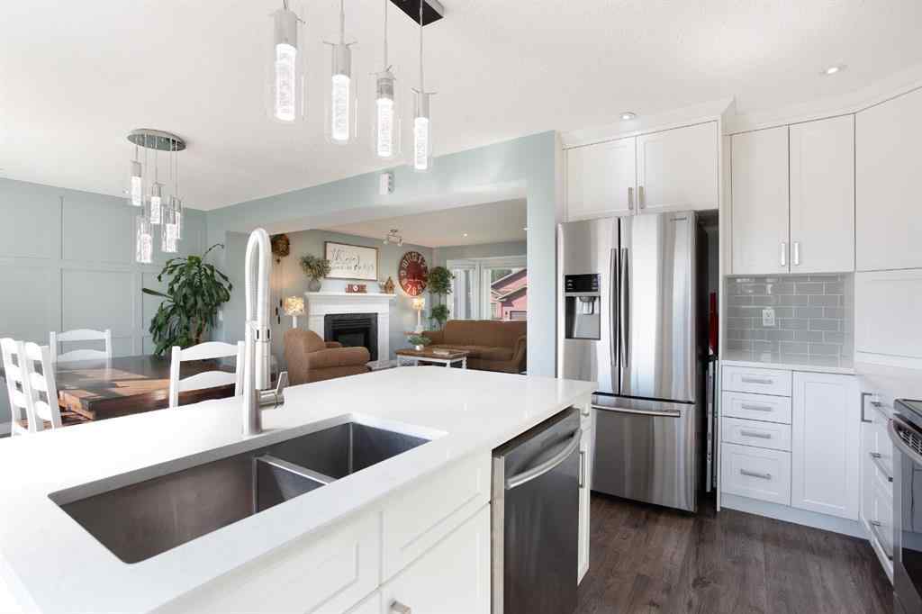 MLS® A2257194 - 126 Elizabeth Way SE in Edgewater Airdrie, Residential