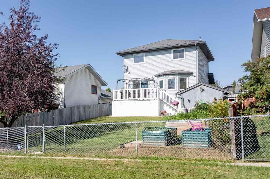 MLS® A2257194 - 126 Elizabeth Way SE in Edgewater Airdrie, Residential