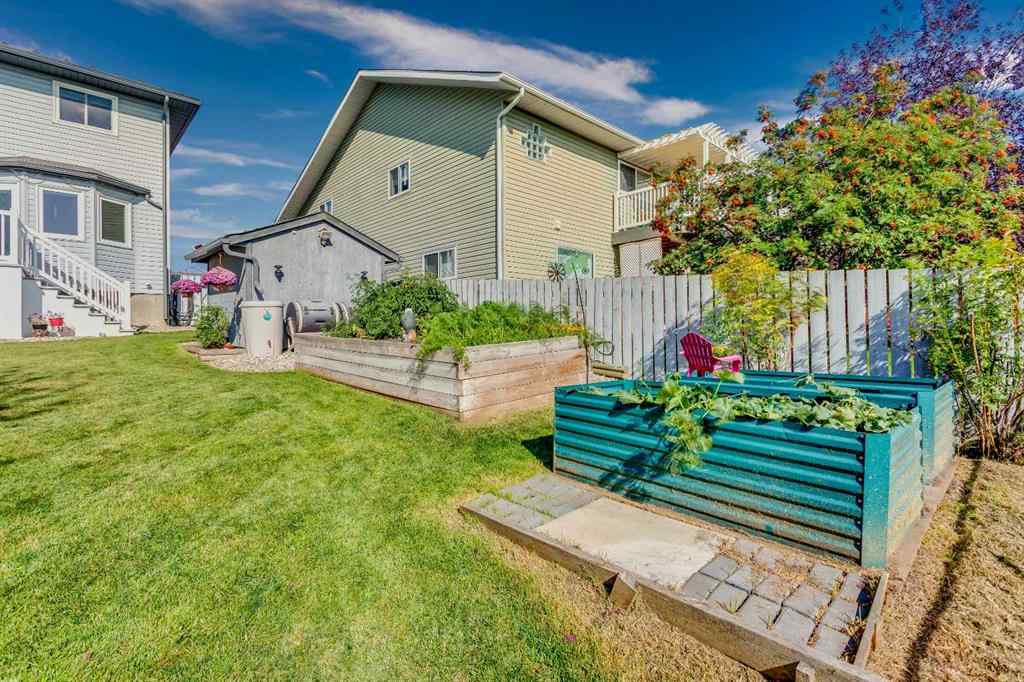 MLS® A2257194 - 126 Elizabeth Way SE in Edgewater Airdrie, Residential