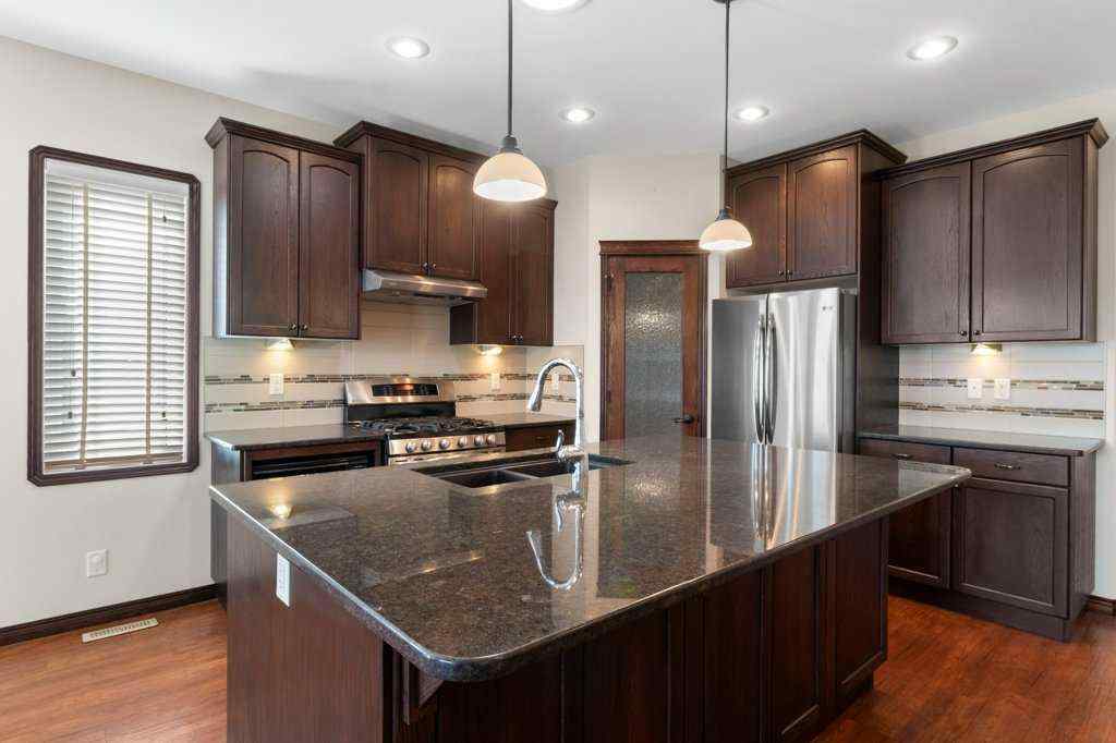 MLS® A2257198 - 3 Vista Close  in Vanier Woods Red Deer, Residential