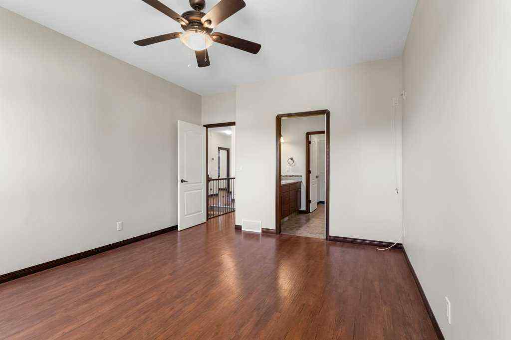 MLS® A2257198 - 3 Vista Close  in Vanier Woods Red Deer, Residential