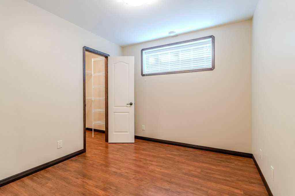 MLS® A2257198 - 3 Vista Close  in Vanier Woods Red Deer, Residential