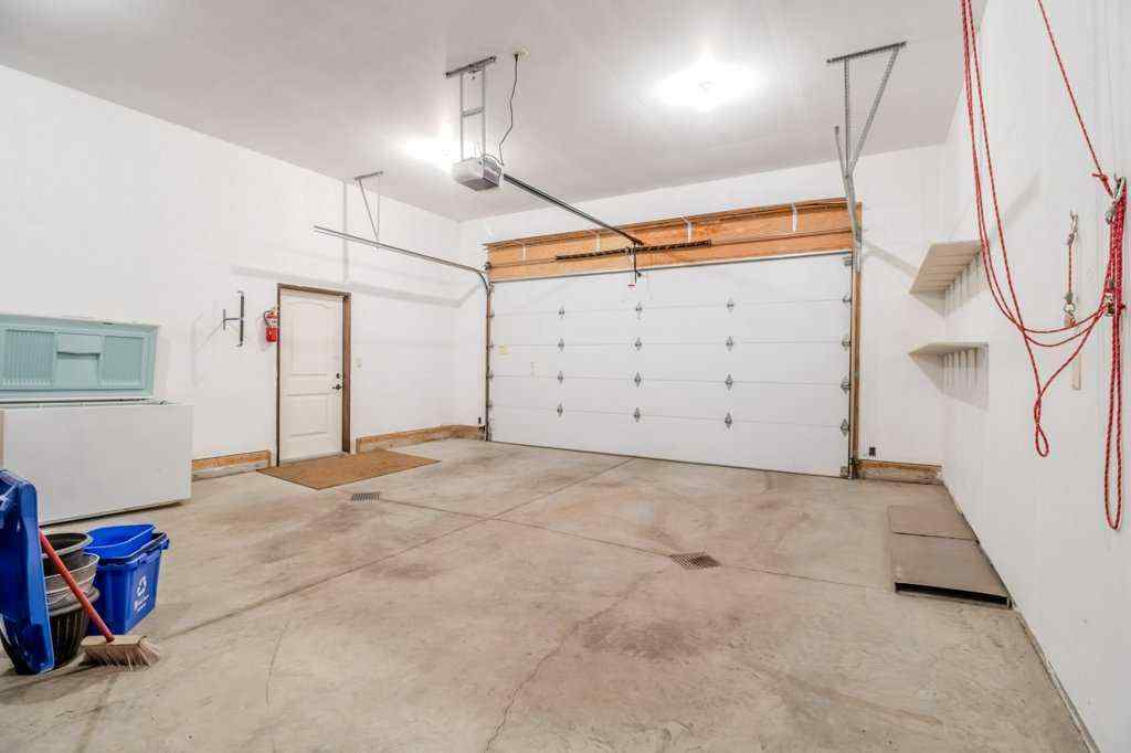 MLS® A2257198 - 3 Vista Close  in Vanier Woods Red Deer, Residential