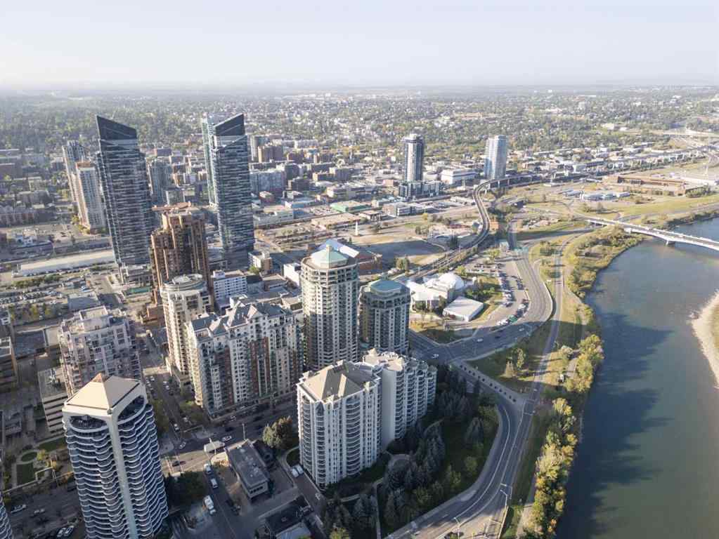 MLS® A2257199 - Unit #210 1108 6 Avenue SW in Downtown West End Calgary, Residential
