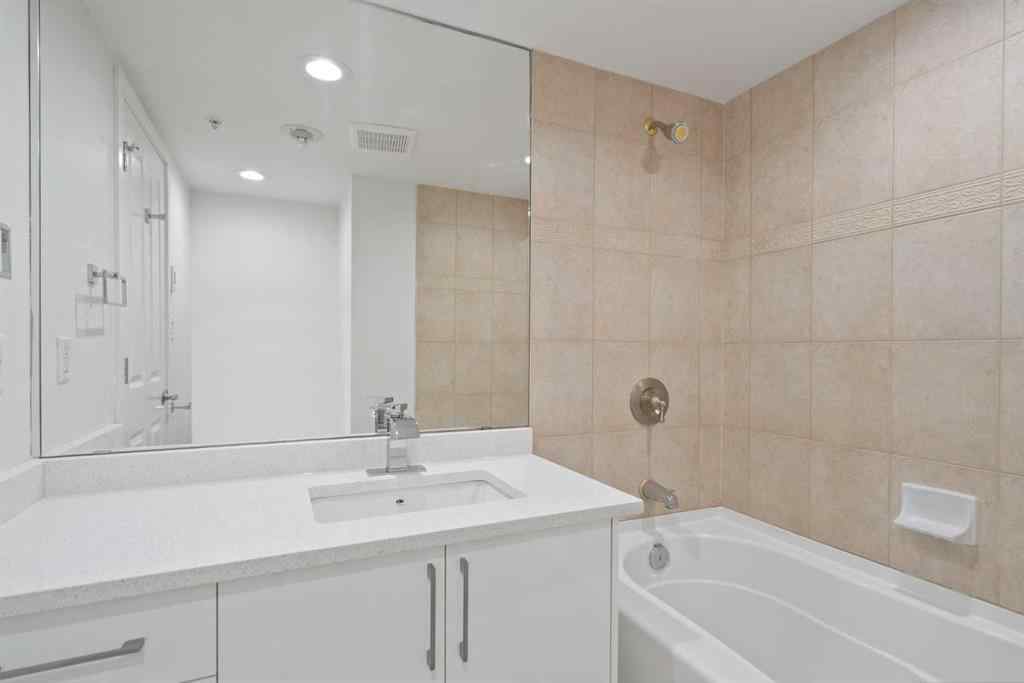 MLS® A2257199 - Unit #210 1108 6 Avenue SW in Downtown West End Calgary, Residential
