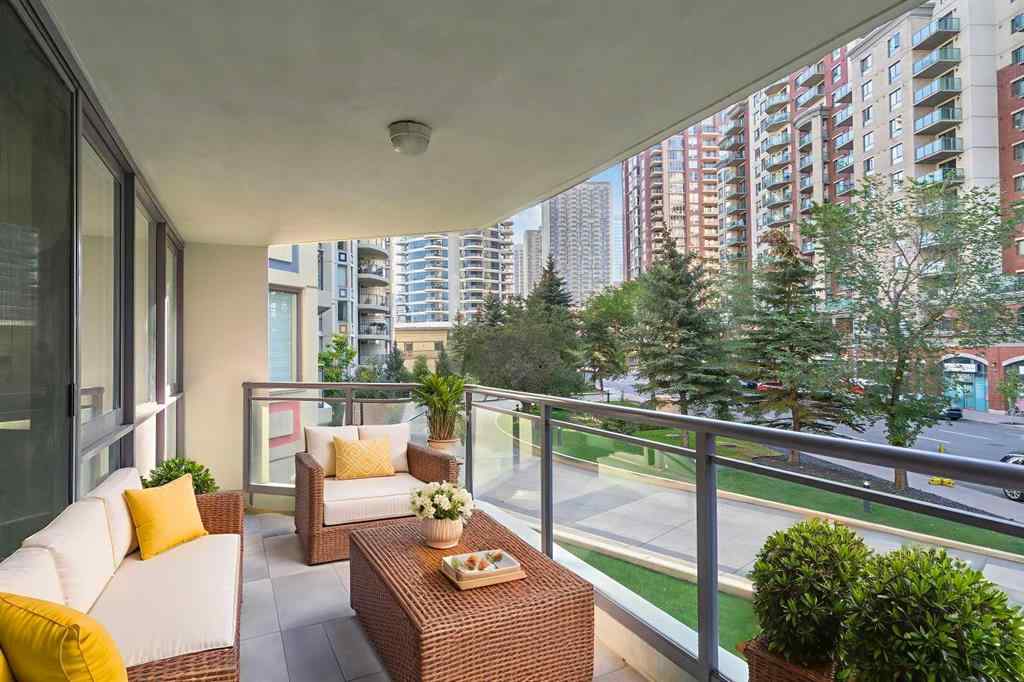 MLS® A2257199 - Unit #210 1108 6 Avenue SW in Downtown West End Calgary, Residential