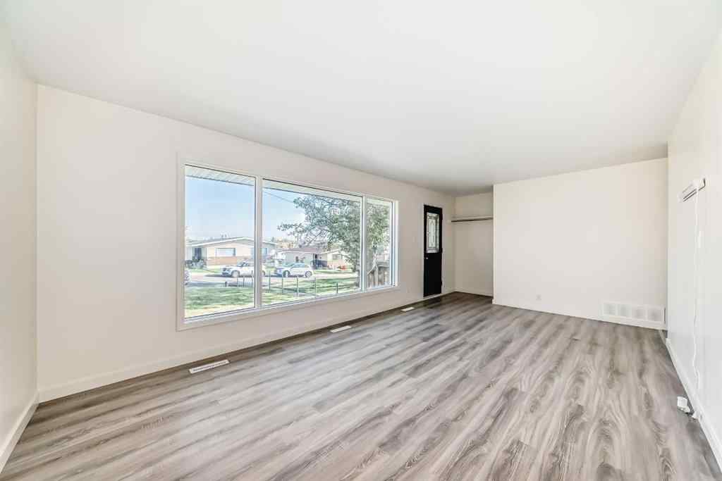 MLS® A2257203 - 515 33 Avenue NE in Winston Heights/Mountview Calgary, Residential